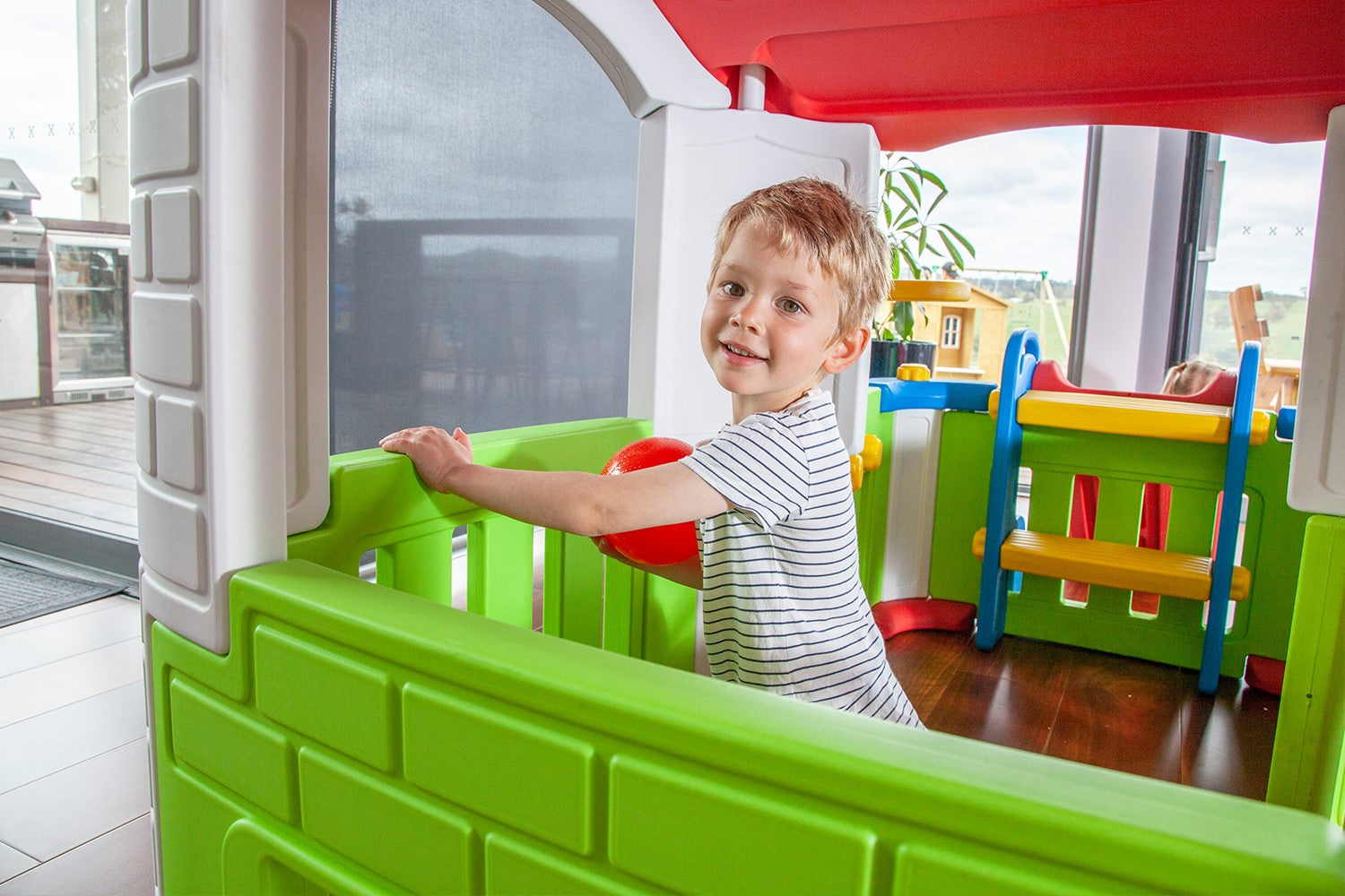 5 Reasons why Indoor Cubby Houses are Perfect for Your Child