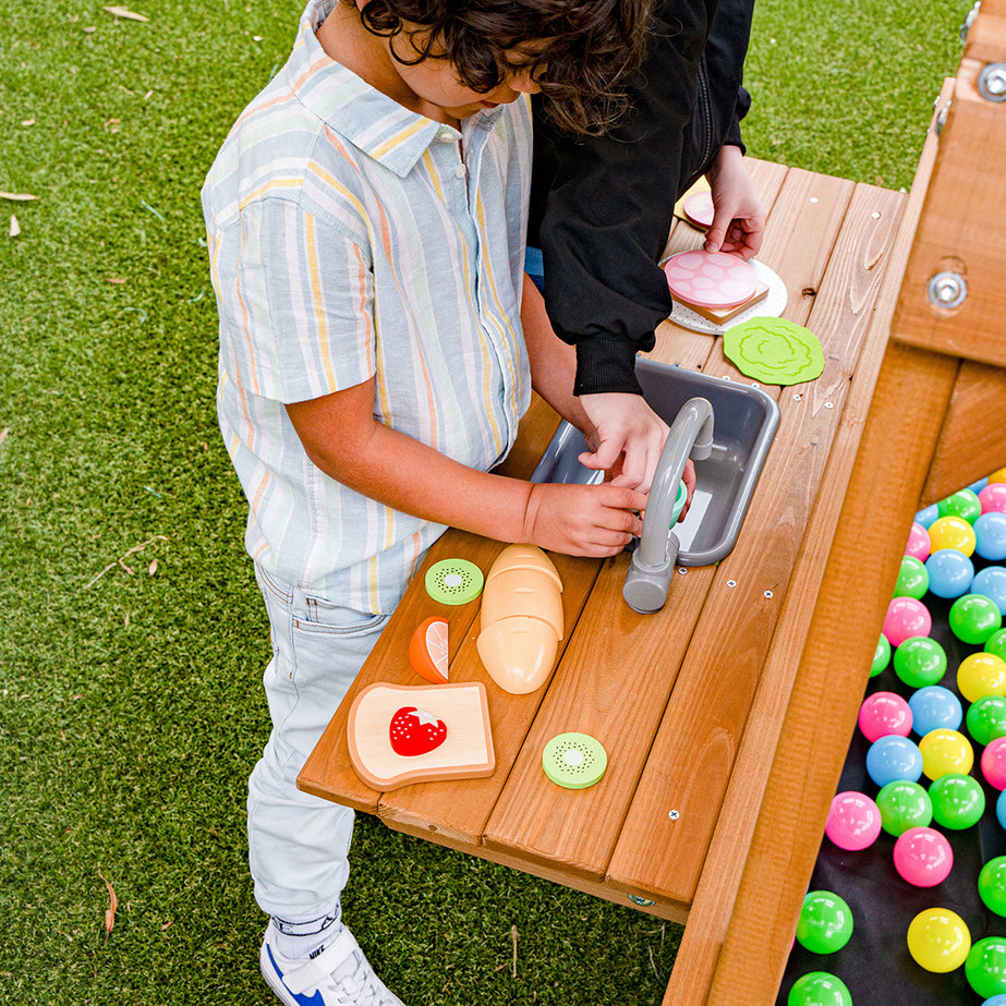 Birmingham Play Centre Set with 2.2m Green Slide