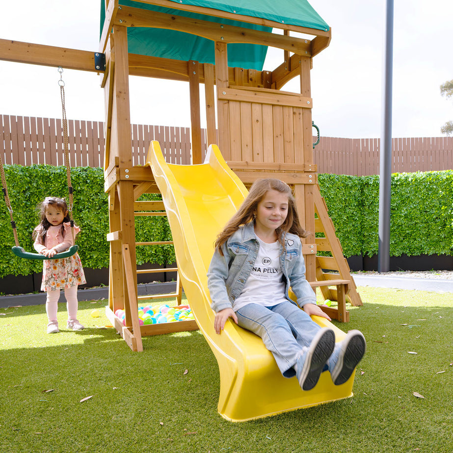 Carindale Play Centre & Swing Set (Yellow Slide)