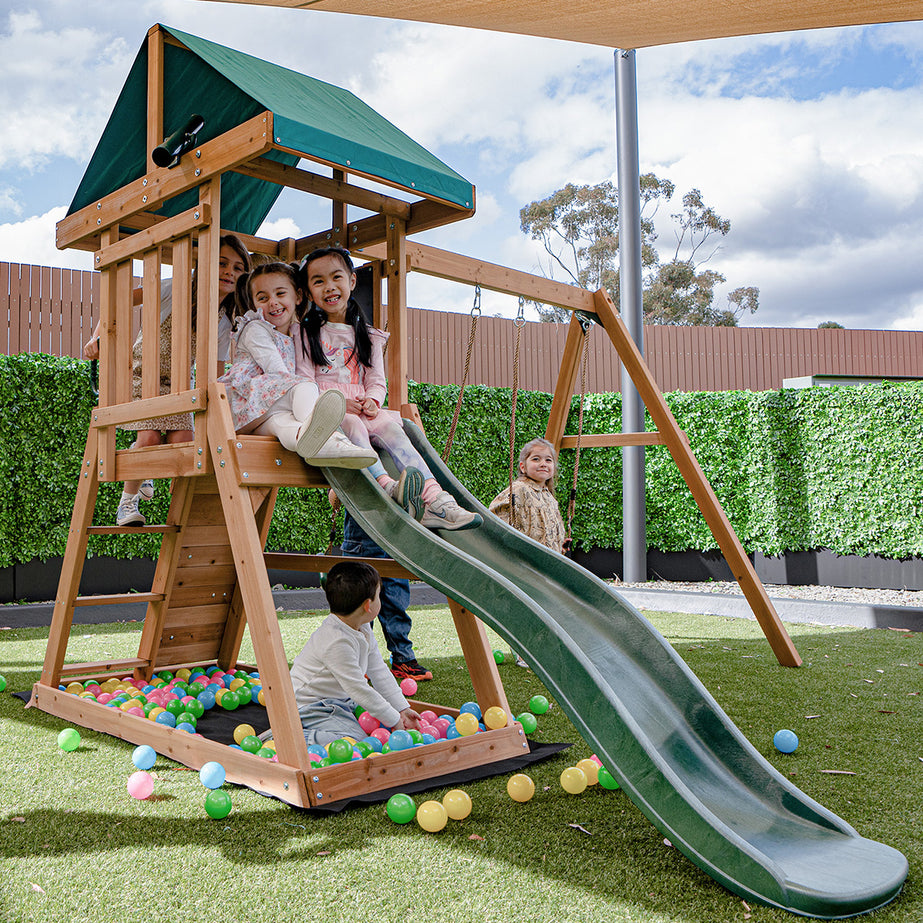 Greenvale Play Centre & Swing Set (Green Slide)