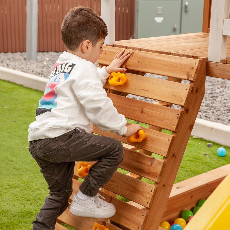 Warrigal Cubby House with Green Slide